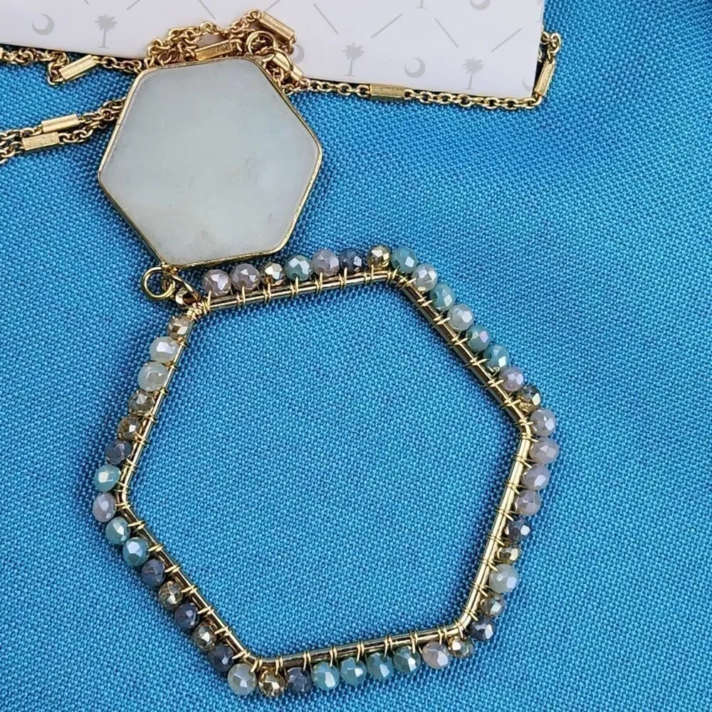 🩵NWT Palmetto Moon Mint Necklace & Earring Set